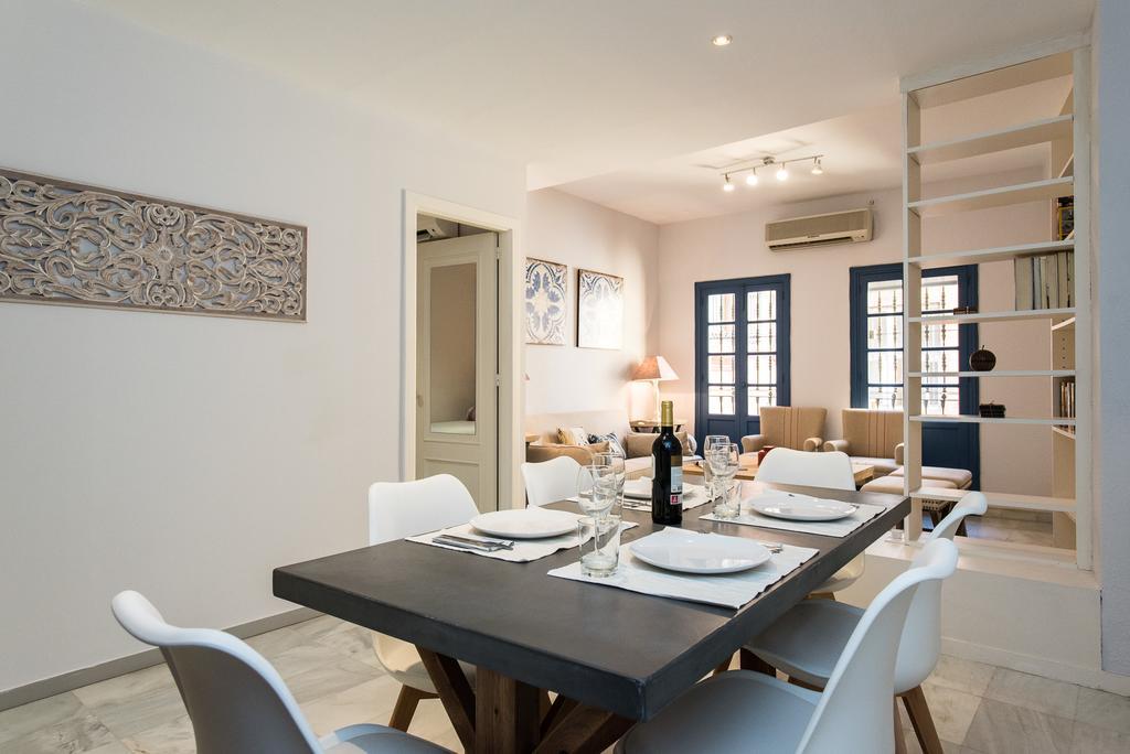 Hommyhome Cerrajeria Apartment Seville